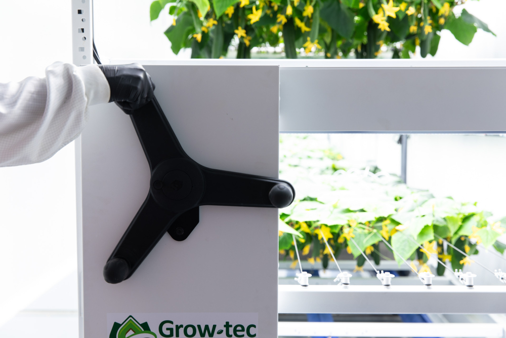 grow-tec cucumber room